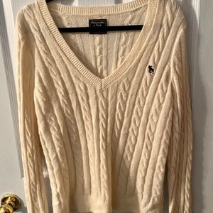 Abercrombie White Sweater Size L
